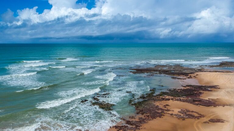 Canarias, Madeira, Azores, Cabo Verde y Malta: cuál es mejor base para un nómada atlántico